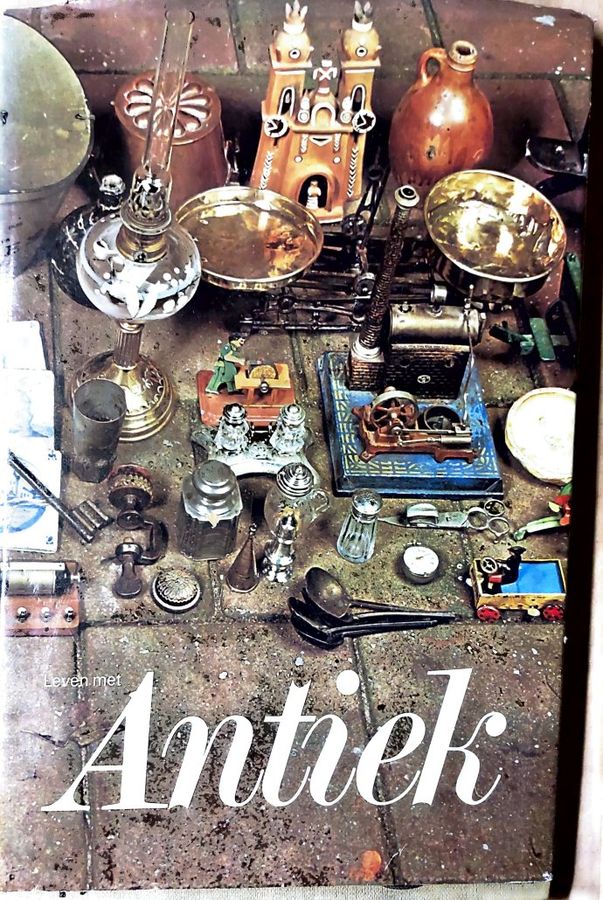 Boekomslag van Antiek